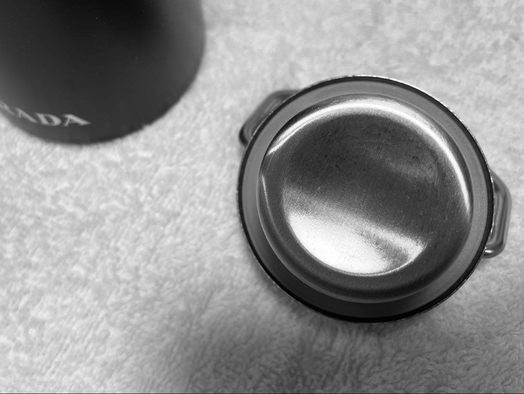 PRADA プラダ ステンレス水筒 500ml 黒