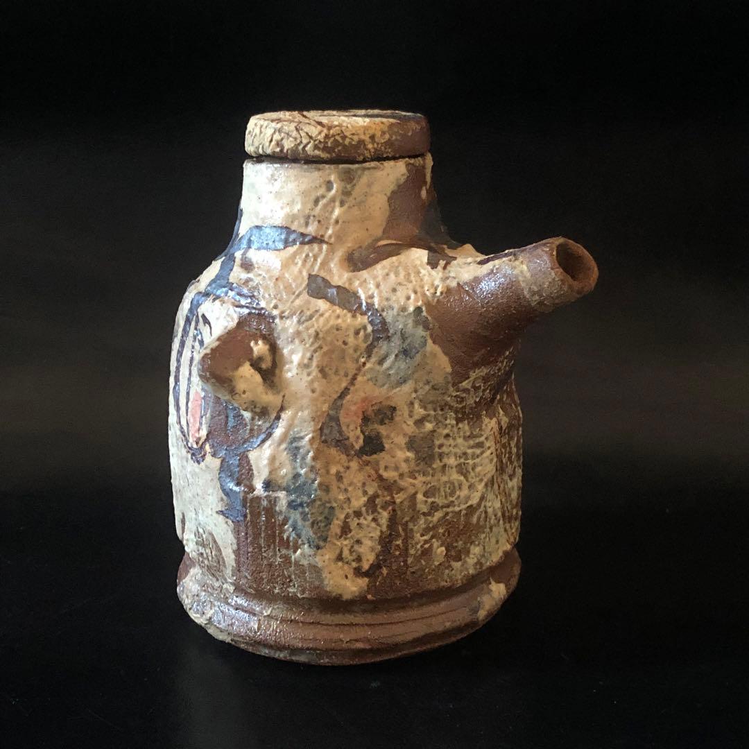 美しい古美術◼️蔵から美しく可愛い果物の描かれた作家物の水差し？が出て来ました。