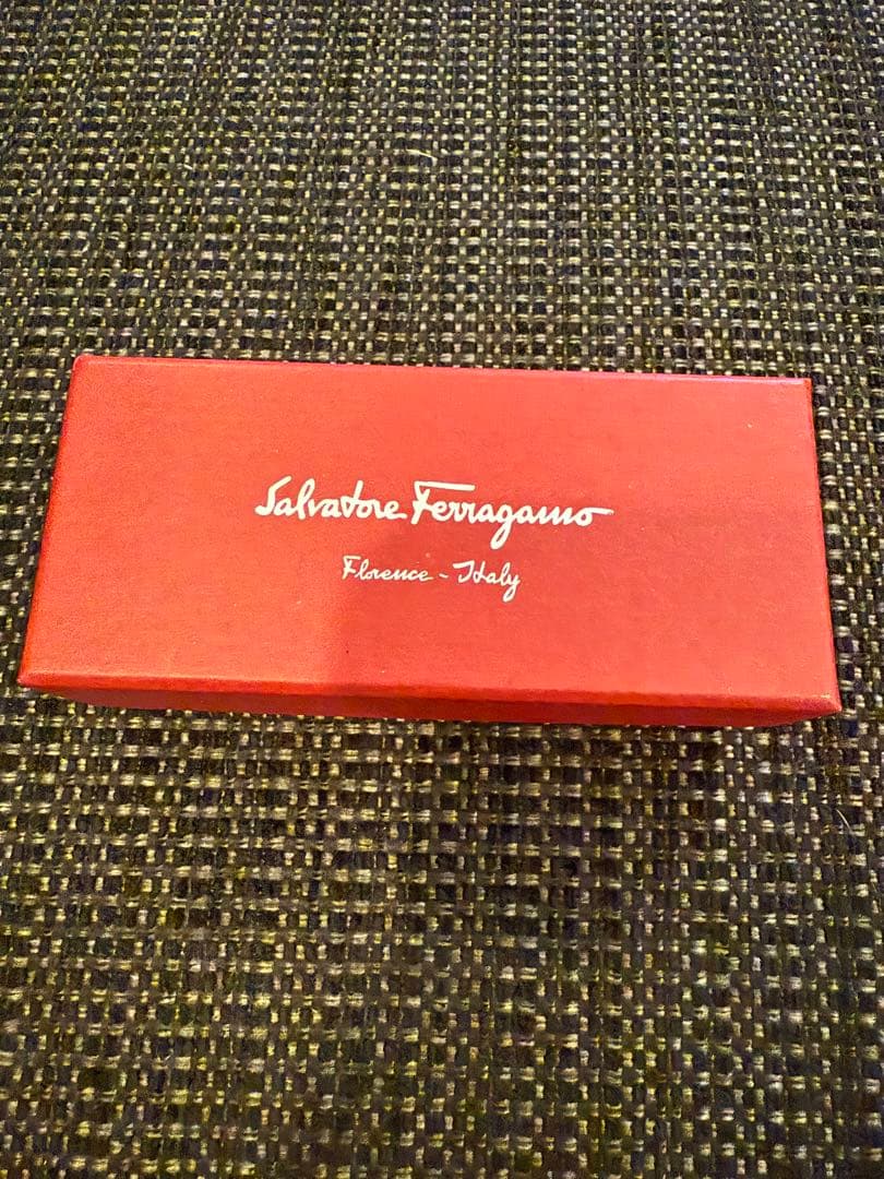 Salvatore Ferragamo フェラガモ リボンバレッタ　　ヴァラ