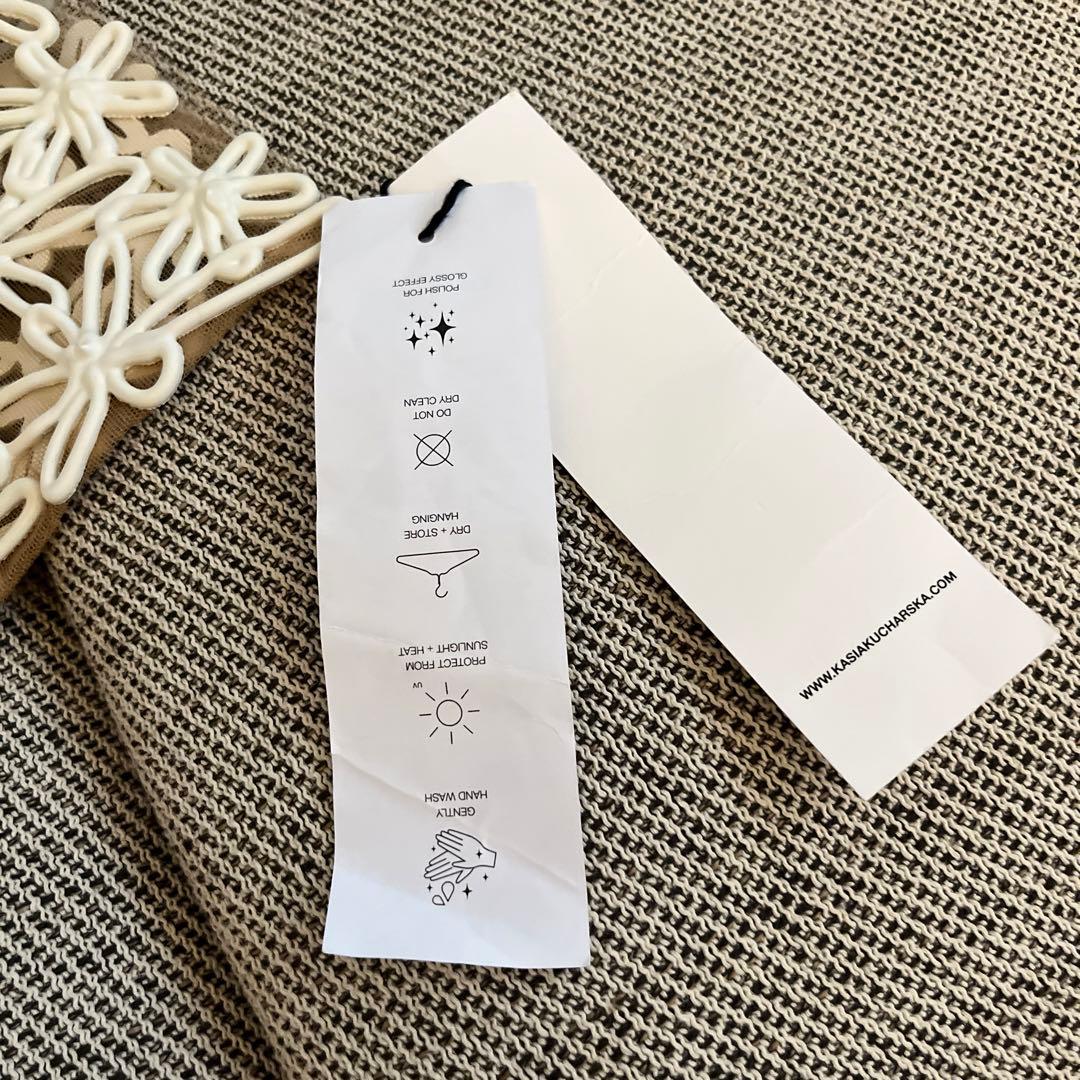 その他 KASIA KUCHARSKA