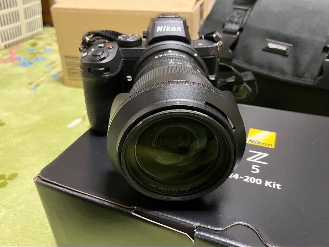 Nikon Z 24-70mm f/4 S ミラーレス一眼