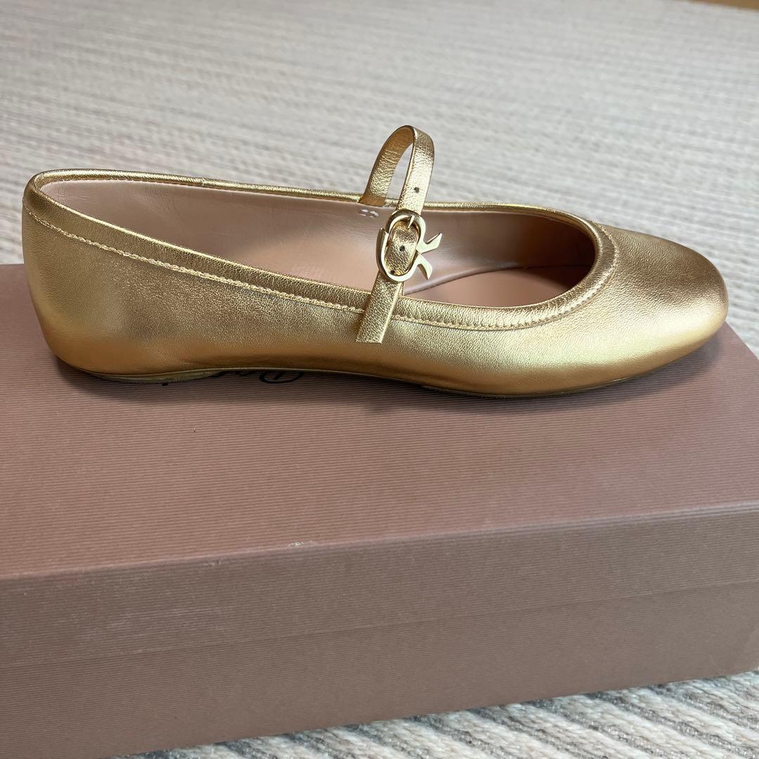 2025年購入【Gianvito Rossi】ゴールド フラットシューズ