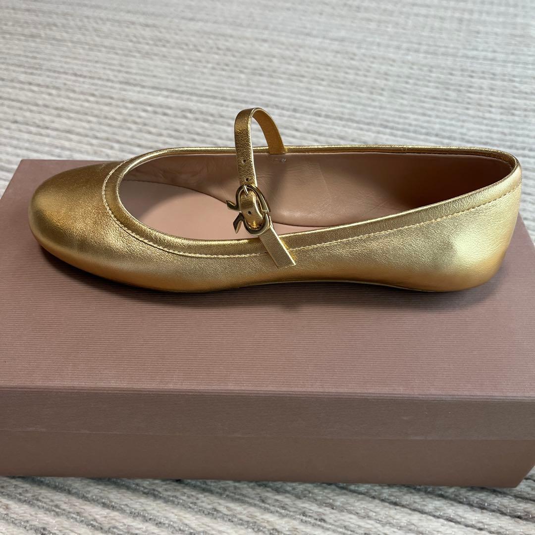 2025年購入【Gianvito Rossi】ゴールド フラットシューズ