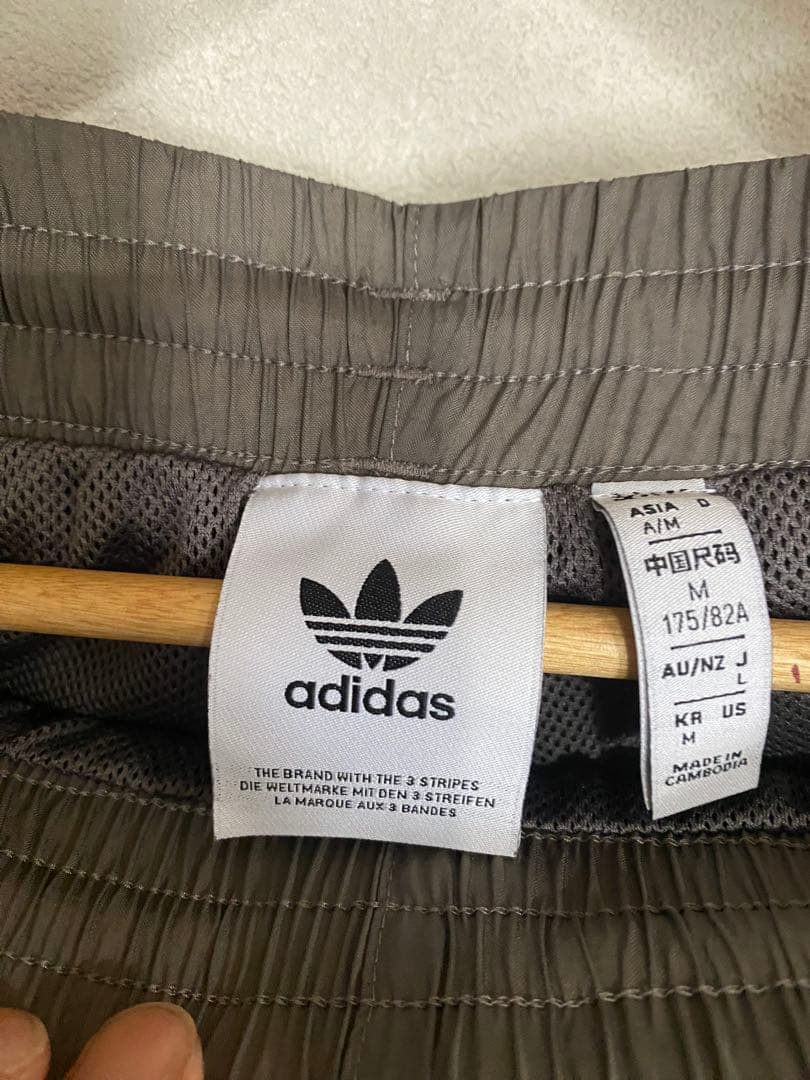 レアル・マドリード LIFESTYLER OGナイロン　トラックパンツ