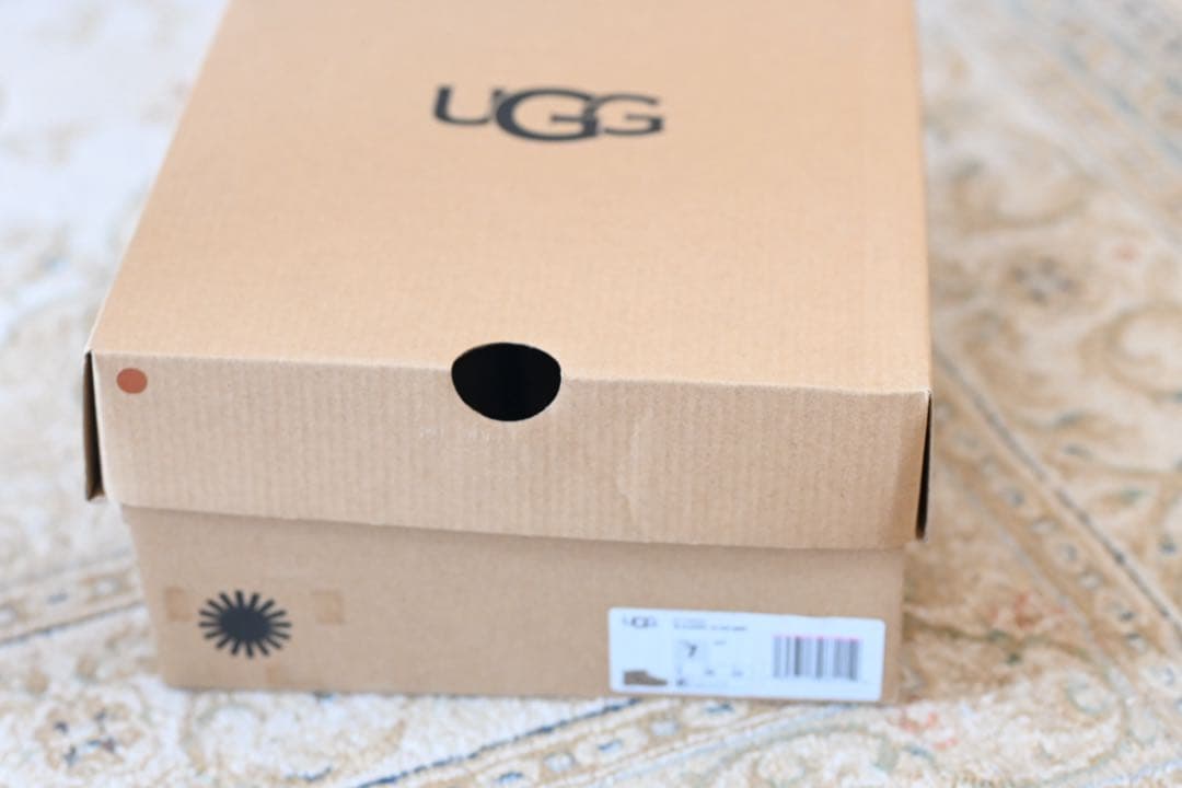 極美品　UGG グレー ムートンブーツ