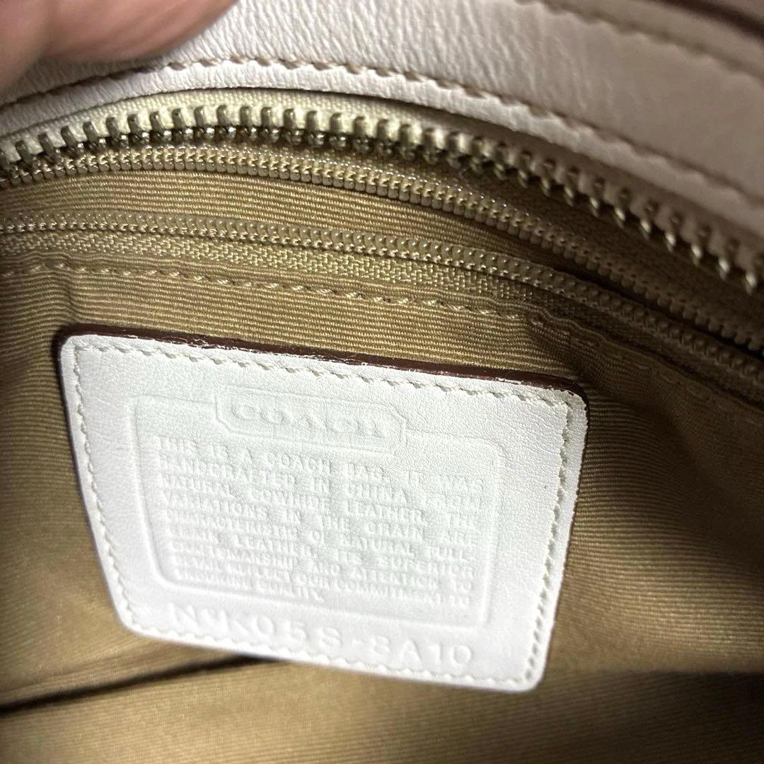 COACH コーチ　ホワイトレザーハンドバッグ　白