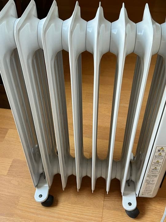 デロンギ　ラジエターヒーター