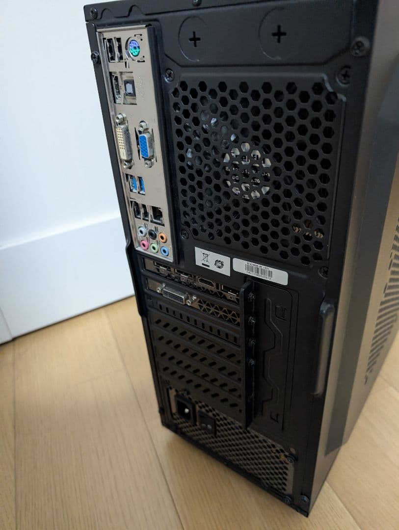 ライトゲーミングパソコン デスクトップパソコン pc