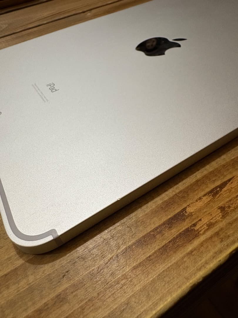 iPad Pro 11 第一世代 シルバー セルラー 純正Keyboard付