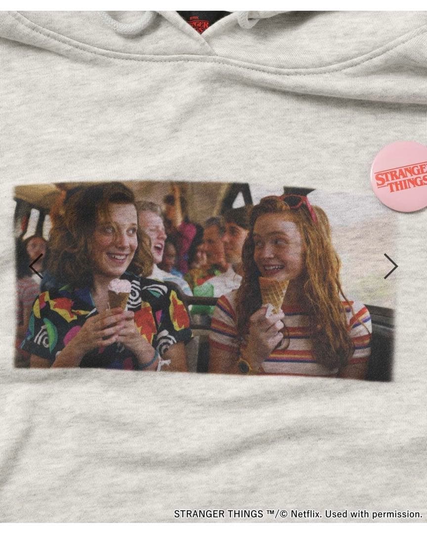 STRANGER THINGS ニコアンドコラボ 缶バッチ付きパーカー　Mサイズ