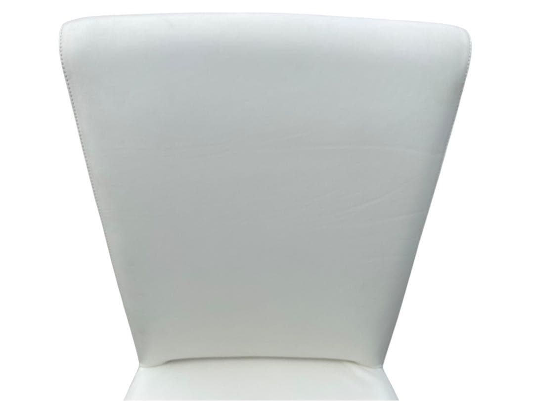 ◇③Poltrona Frau vittoria ダイニングチェア