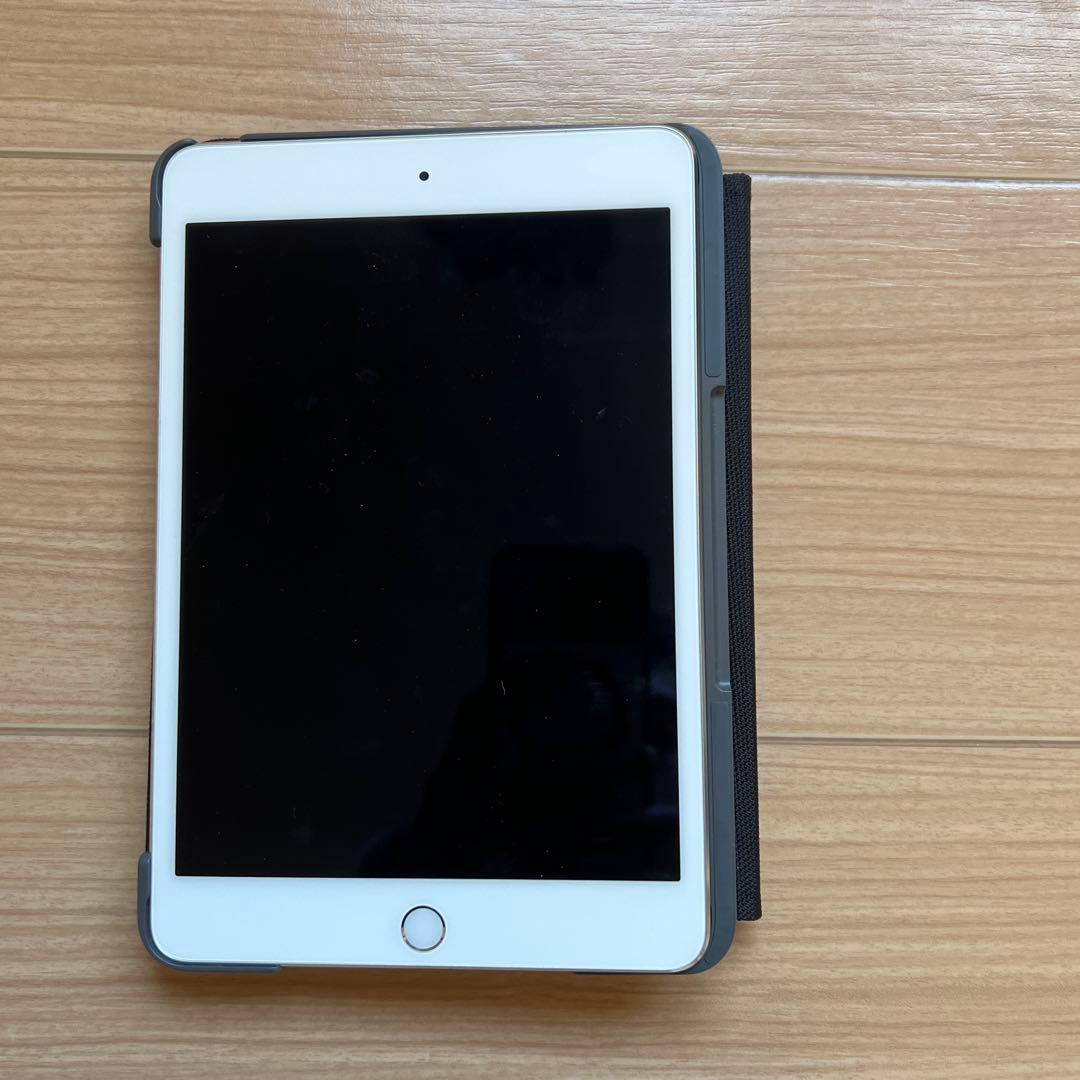 a*️様 iPad mini4 モデル 128GB シルバー 本体 キーボードケ