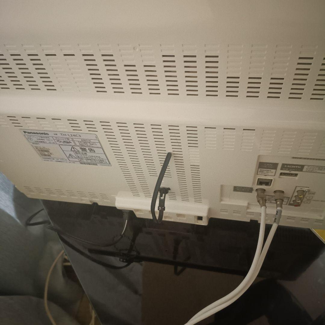 パナソニックビエラ小型24inchテレビちょうどいいサイズ備品全揃い