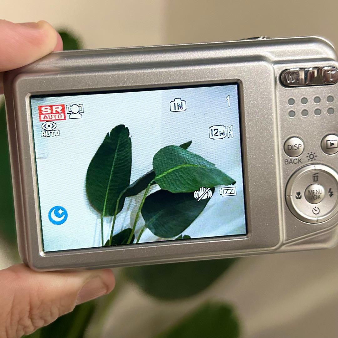 乾電池 FUJIFILM Finepix AV100デジタルカメラ 動作確認済