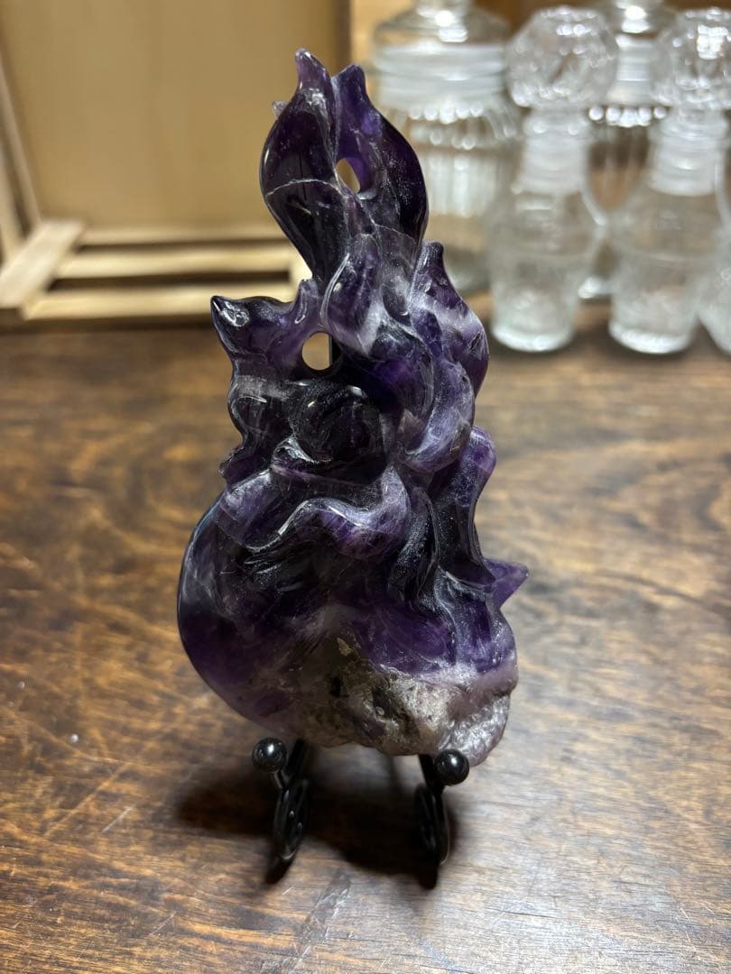 九尾　九尾の狐　カービング　ドリームアメジスト　ドリアメ　月　星　天然石