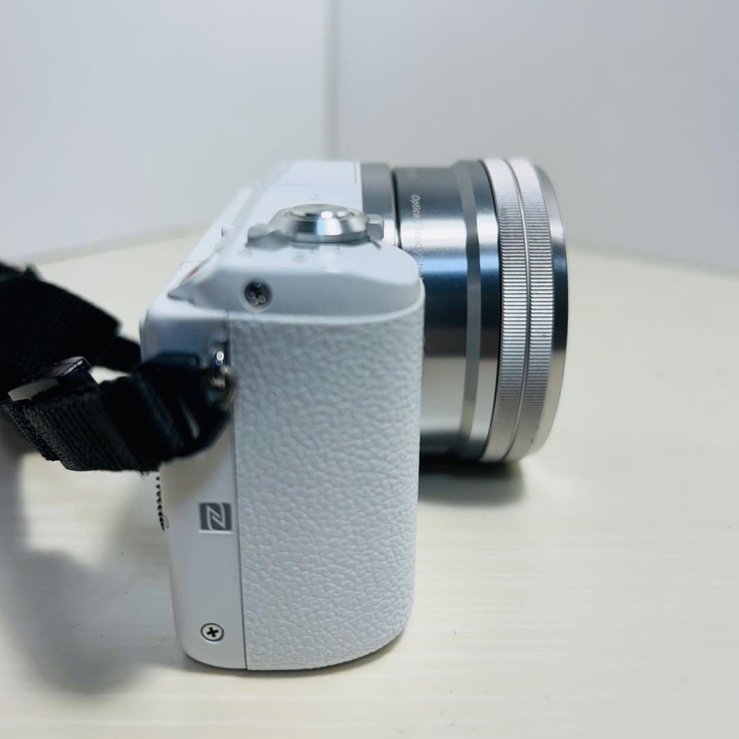 人気！ SONY α5100 ミラーレス一眼 E 16-50mm ホワイト