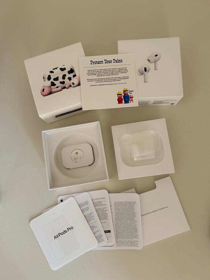 AirPods pro 第2世代 ColorWare塗装 ウシ模様