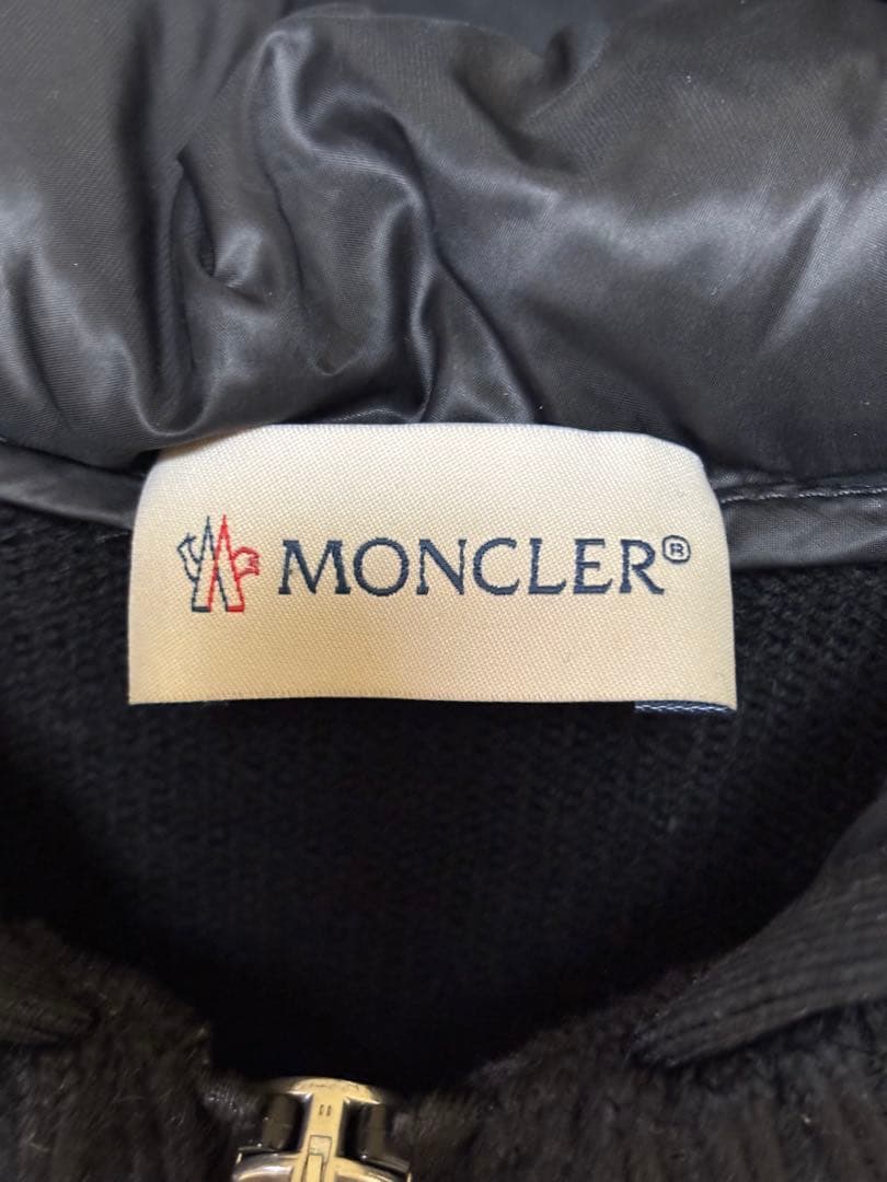 MONCLER ダウンフード付ニットベスト