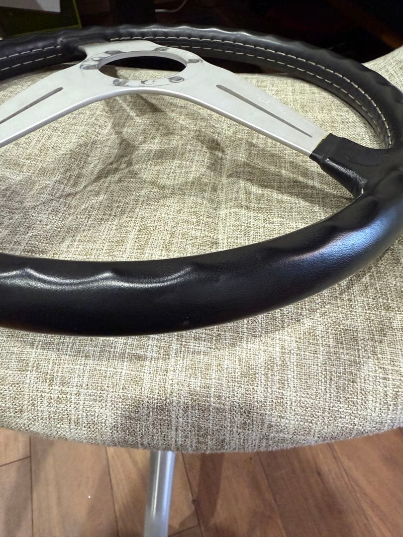 【美品】ナルディ 38φ クラシック レザー ステアリング 本体 FET 37