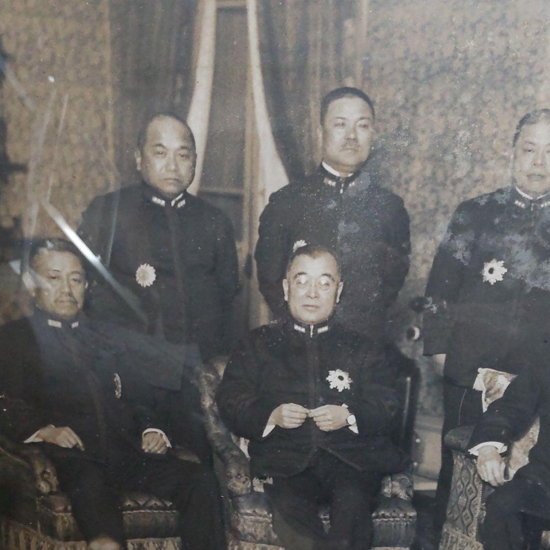東郷元帥、岡田首相、財部大臣、谷口大将、海軍大臣官邸生写真。