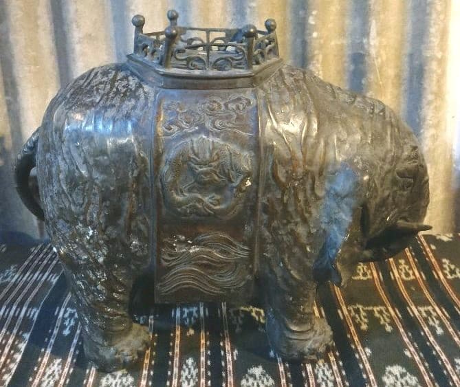 中国　象の置物　金属
