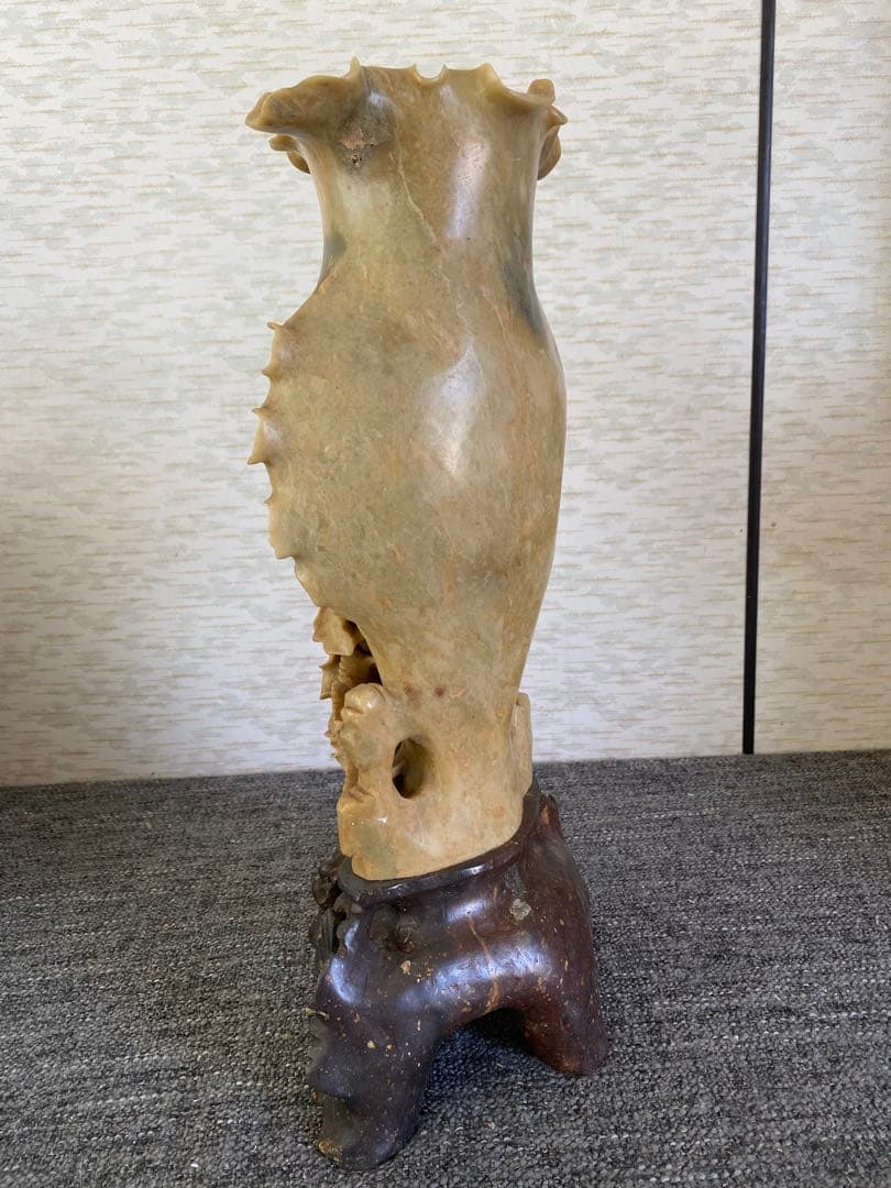 中国石細工　花瓶フラワーベース　花彫刻　アンティーク　美術品