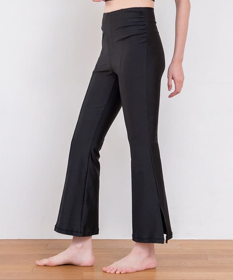 【SUKALA】シャインストレッチフィットパンツ　ブラック　M