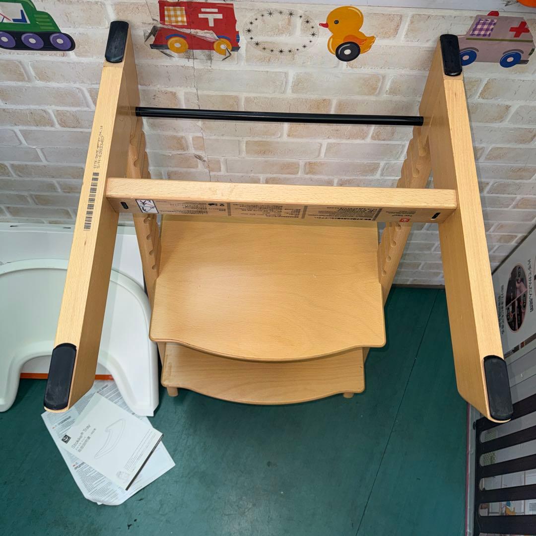 ストッケ　トリップトラップ　ベビーシート付き　トレイ付き