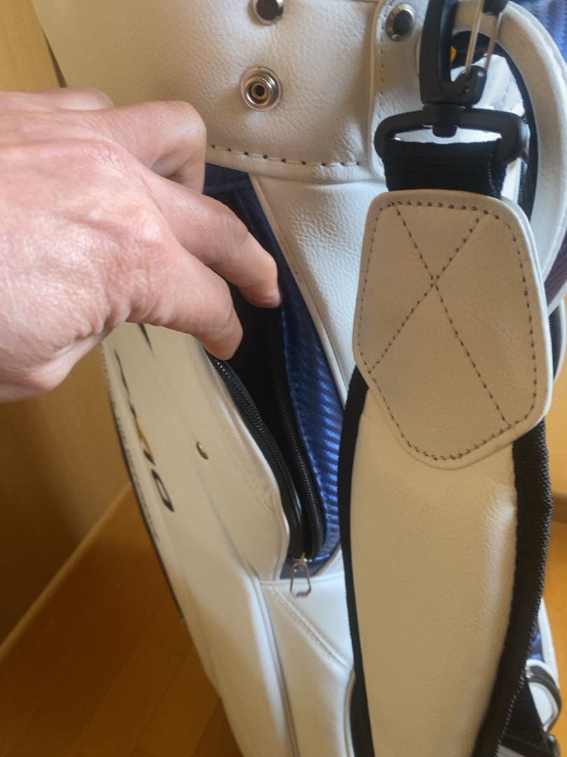 XXIO キャディバッグ ホワイト/ネイビー