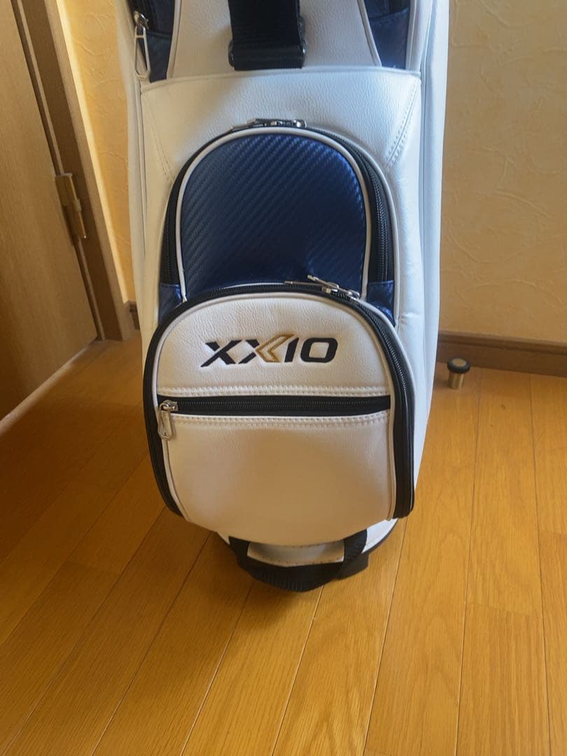 XXIO キャディバッグ ホワイト/ネイビー