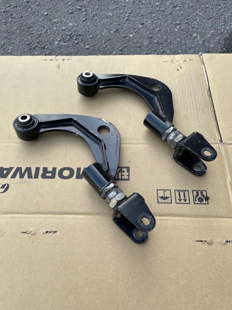 シルクロード リア アッパーアーム トヨタ車 50プリウス等