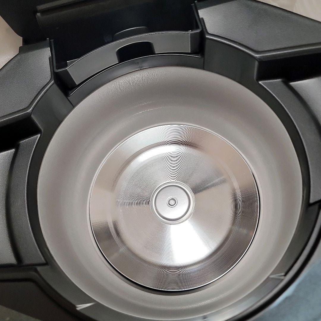 HEALSIO ヘルシオ KN-HW16G-W　ホワイト　水なし自動調理鍋