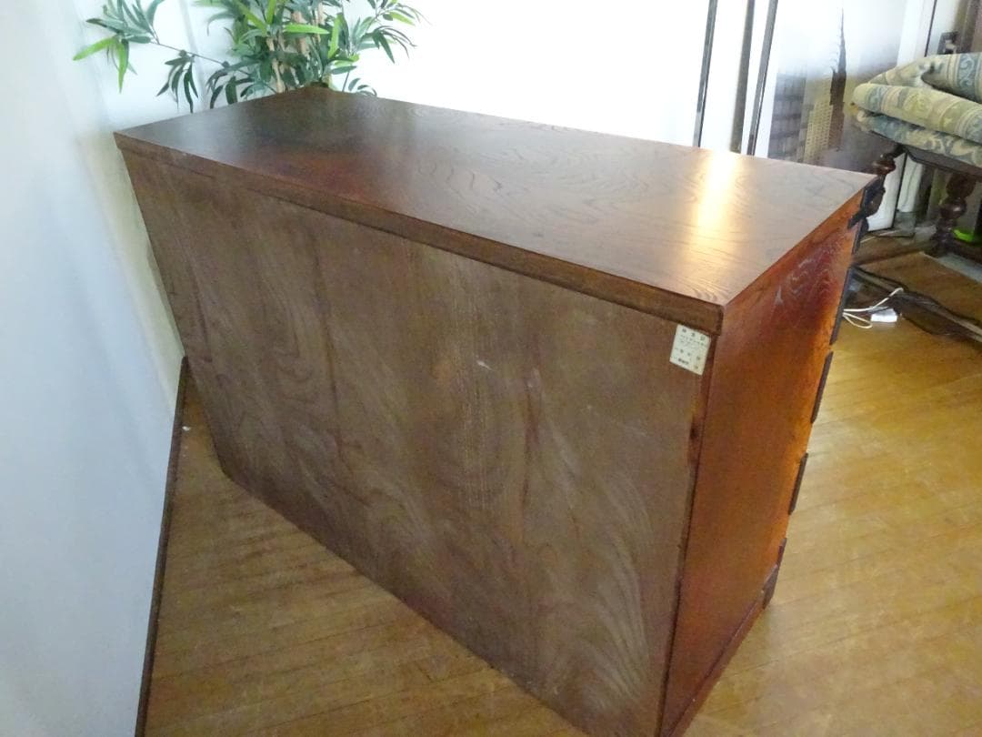 岩屋堂箪笥　菊幸　整理箪笥　チェスト　欅材　拭漆塗り　南部鉄器金具　伝統工芸品