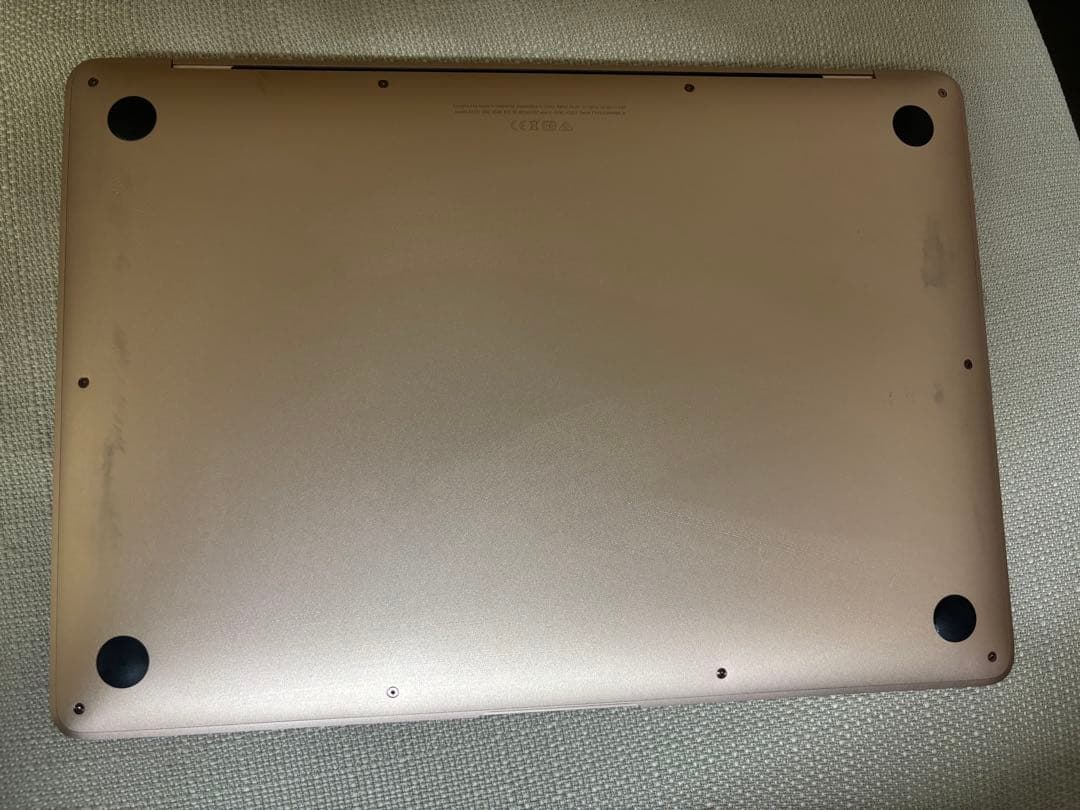 MacBook本体 Apple MacBook Air (M1, 2020)A2337
