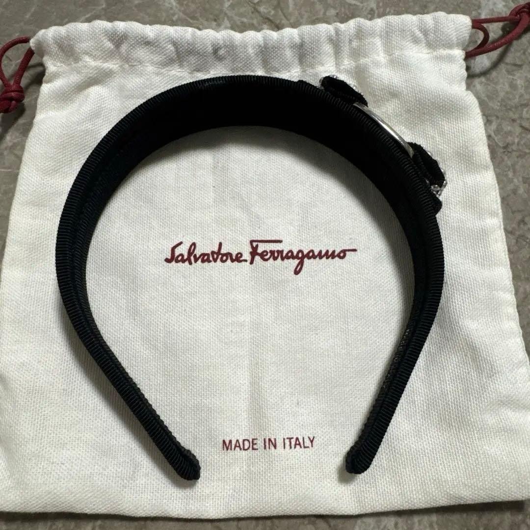 さ*ご様 【本日発送】サルヴァトーレフェラガモ　カチューシャ