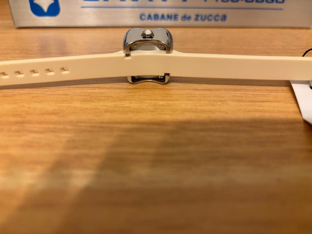 CABANE de ZUCCA AWDPO028 アイボリー 時計