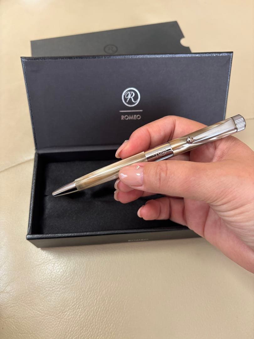 ROMEO NO 3ボールペン /イタリアンべージュ　細軸