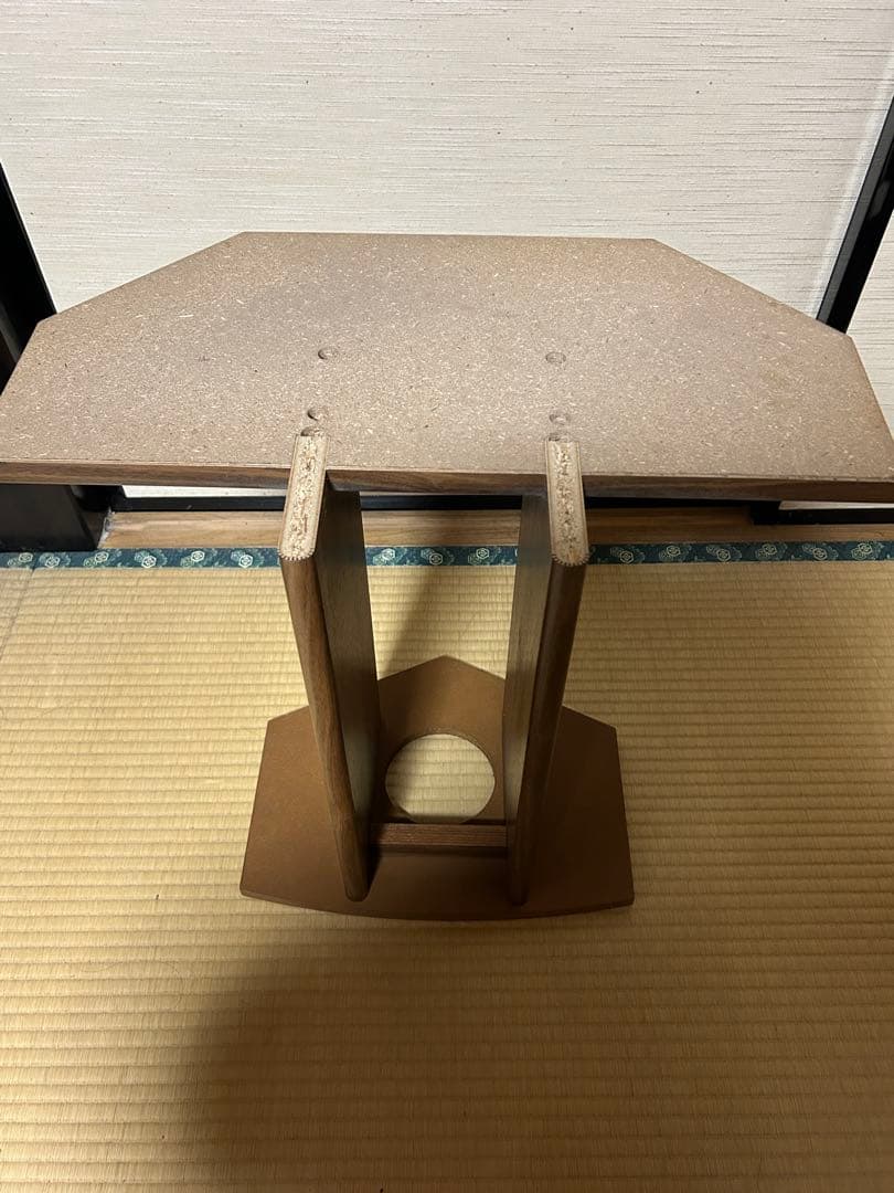 送込【BOSE 901SS用スピーカースタンド　ブラウン　２個セット】