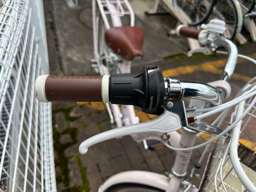 MAHALO 6速　子供用自転車 ピンク色 前部バスケット付き　26インチ