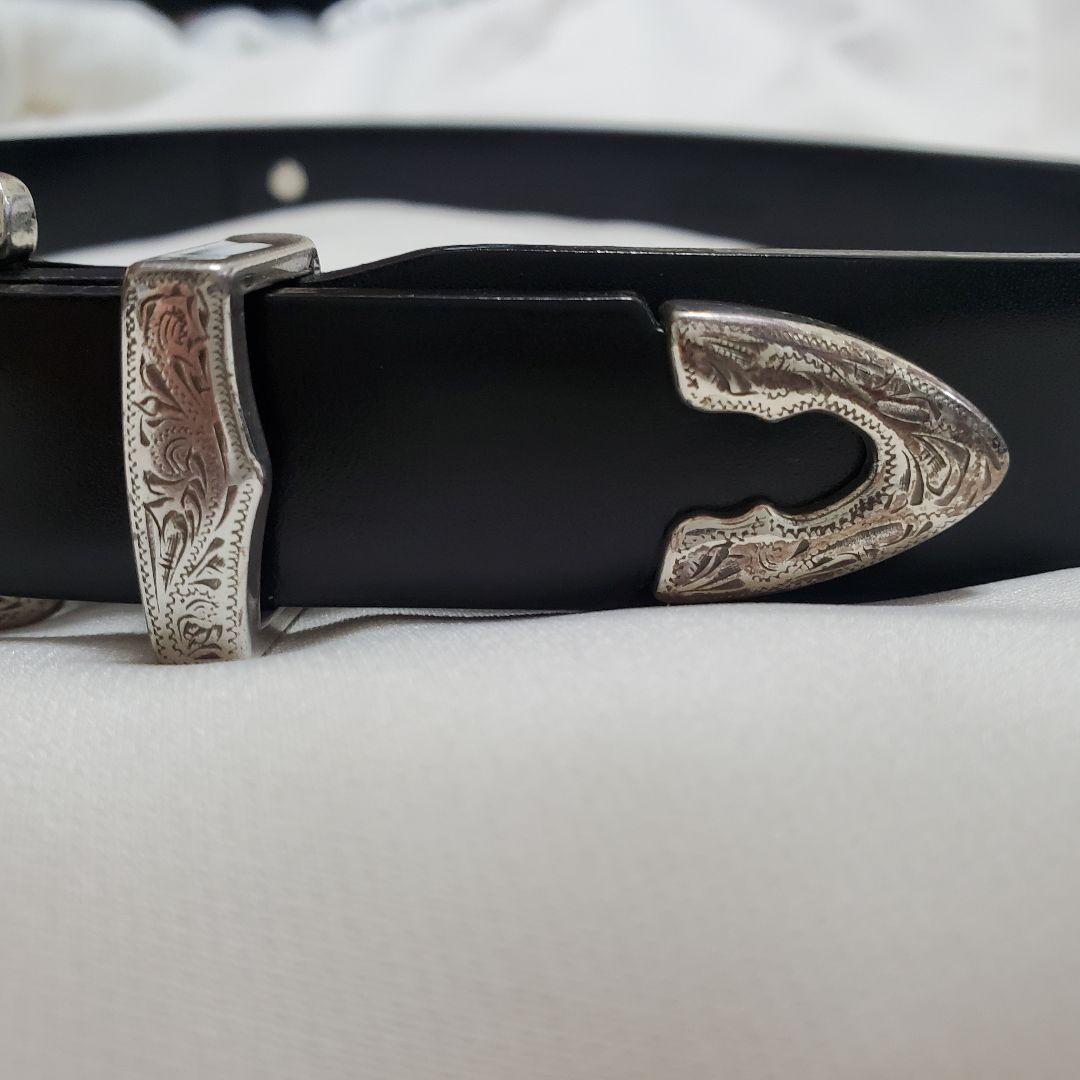 0*1様 TOGA PULLA メタルバックルベルト おしゃれ 個性的 かっこい