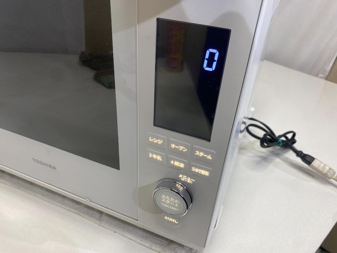 東芝 オーブンレンジ 石窯ドーム ER-YD3000（W） 2023年製