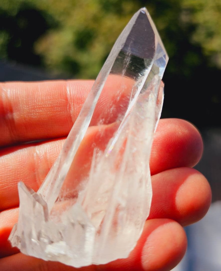 虹入り‼️高い波動‼️ヒマラヤのレムリアン ネパール マカルー産 水晶