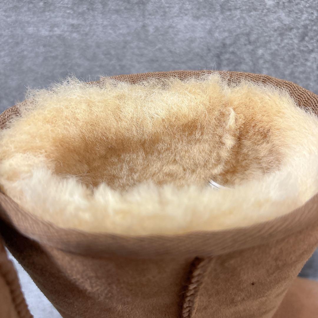 美品　UGG クラッシックショート　23cm ムートンブーツ