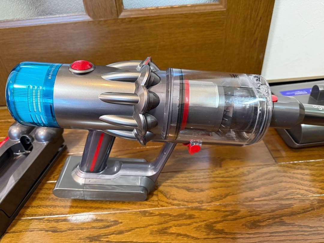 期間限定値下げ中 V12 SV49 ダイソン コードレス掃除機 分解清掃済み⑧