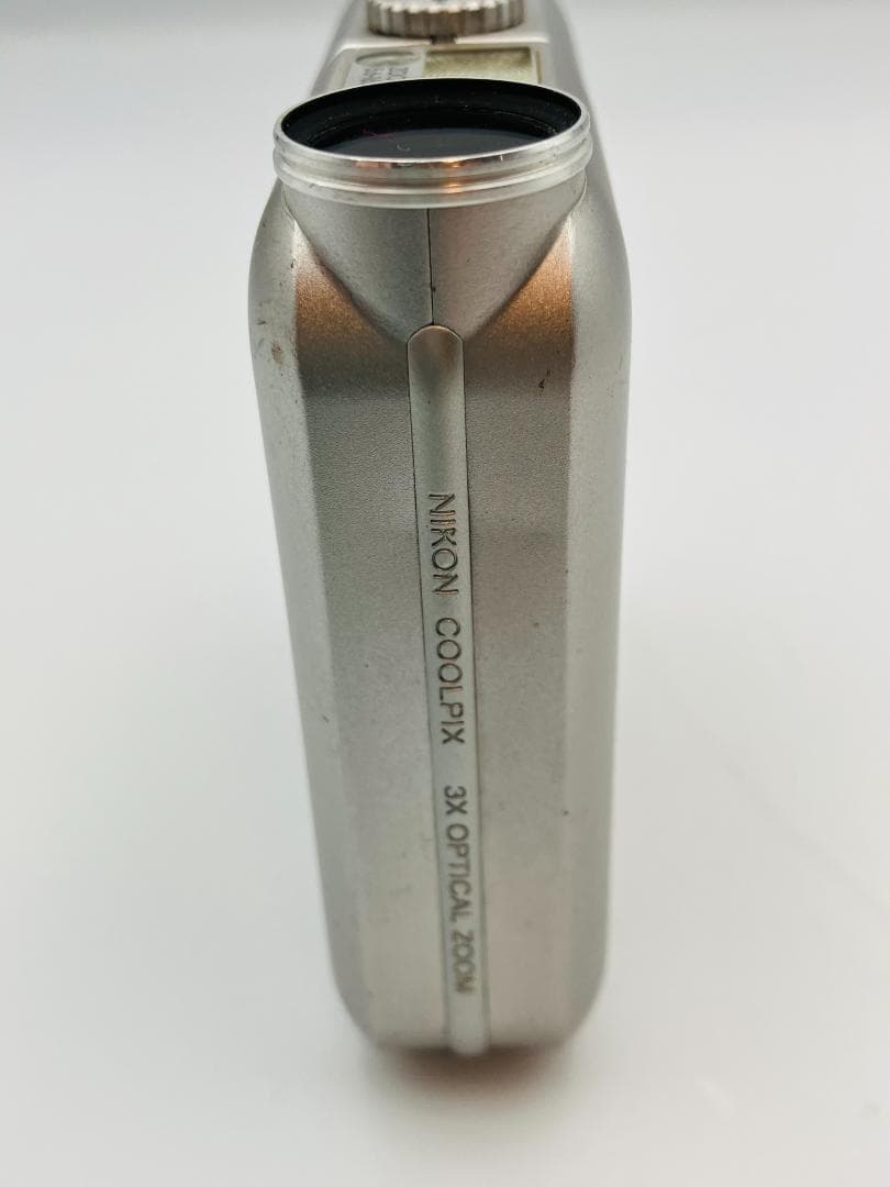 ニコン COOLPIX SQ　シルバー　コンパクトデジタルカメラ