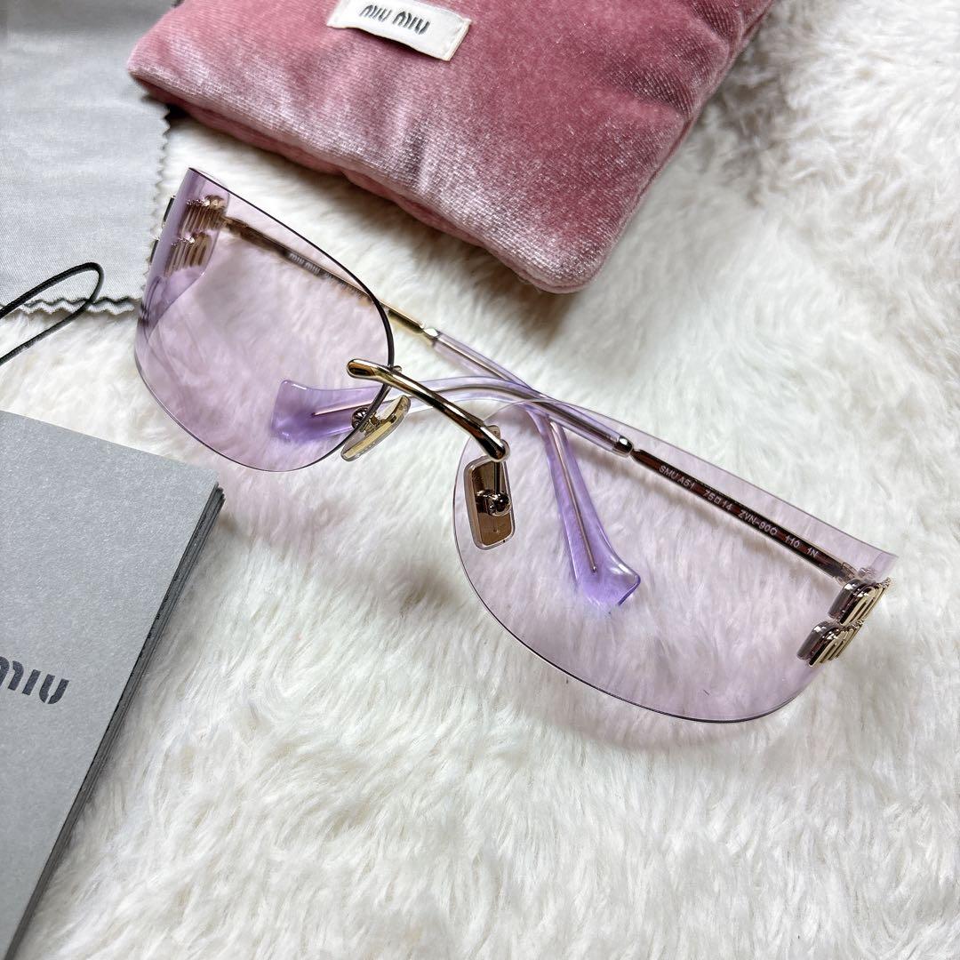 美品 ミュウミュウ サングラス ロゴ金具 夜明けのサングラス パープル×ゴールド