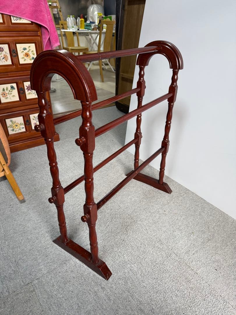 クラシック木製タオルラック マホガニー調 バスタオルスタンド 当時物 ヨーロッパ