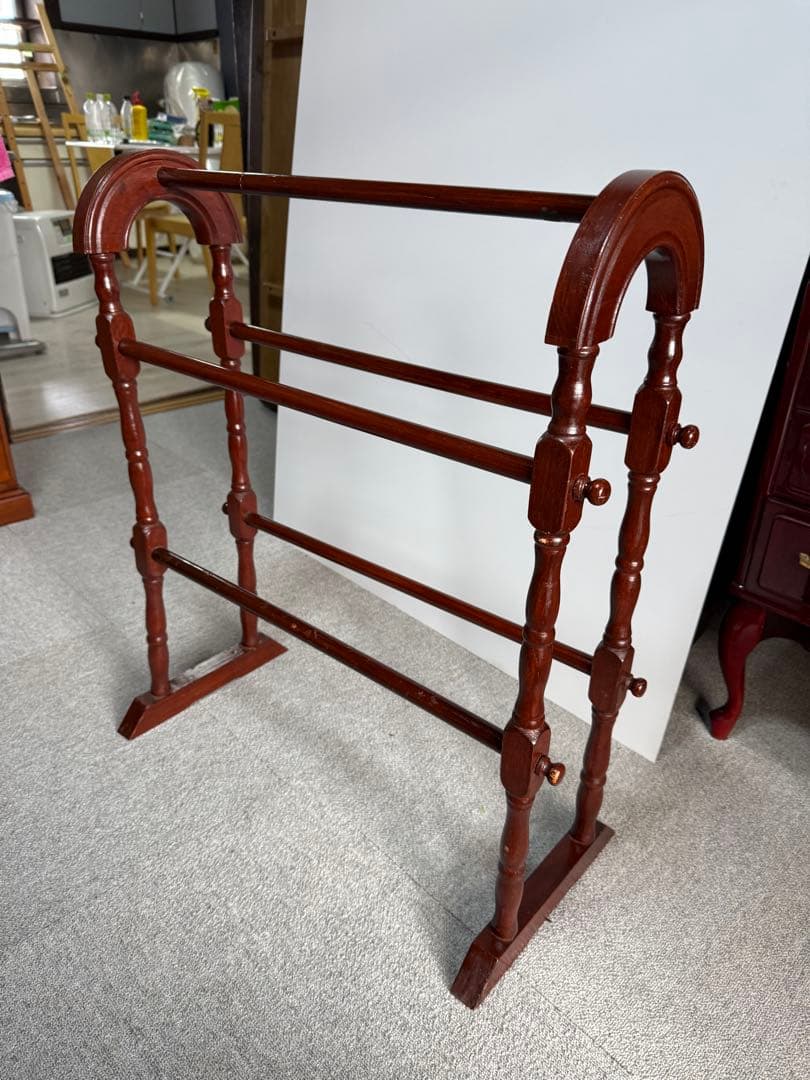 クラシック木製タオルラック マホガニー調 バスタオルスタンド 当時物 ヨーロッパ