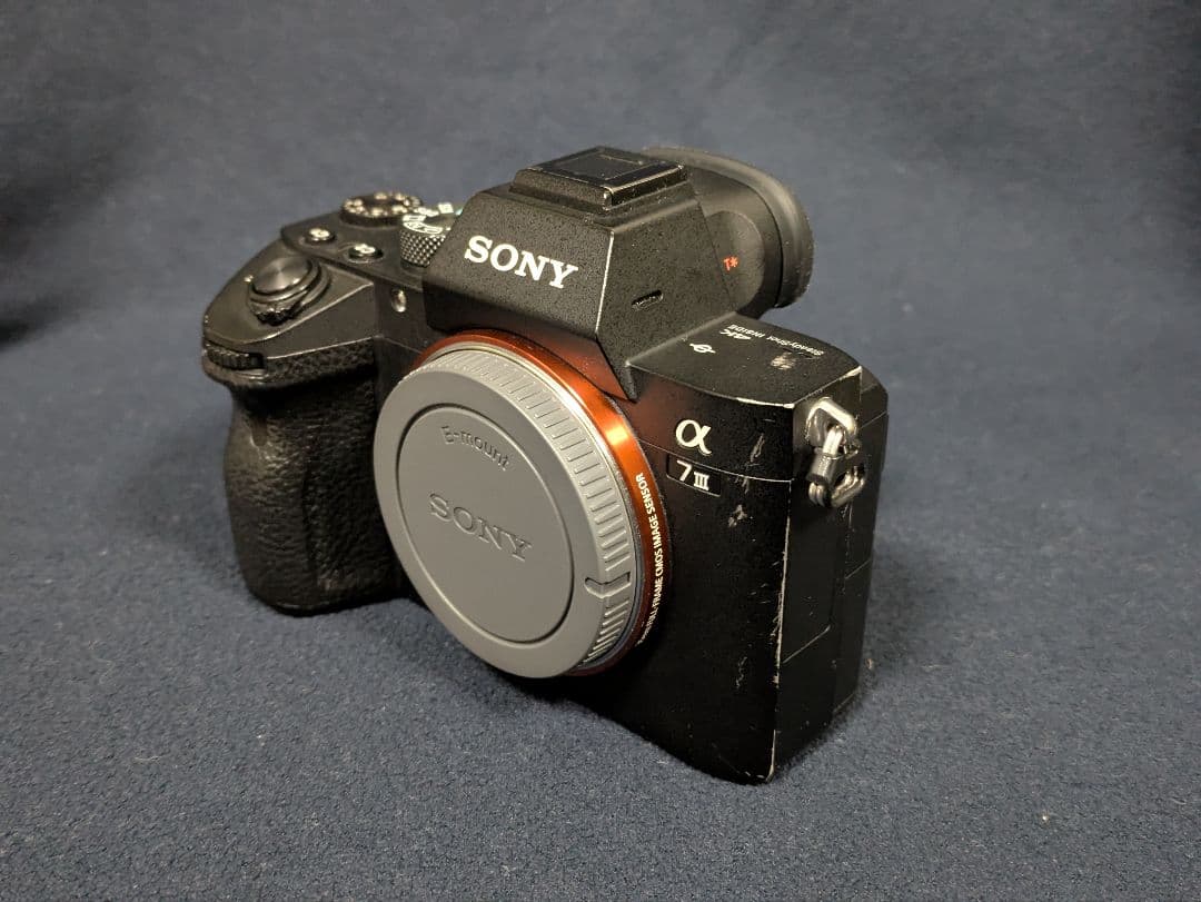 SONY α7 Ⅲ ボディのみ(元箱・ストラップ付属)