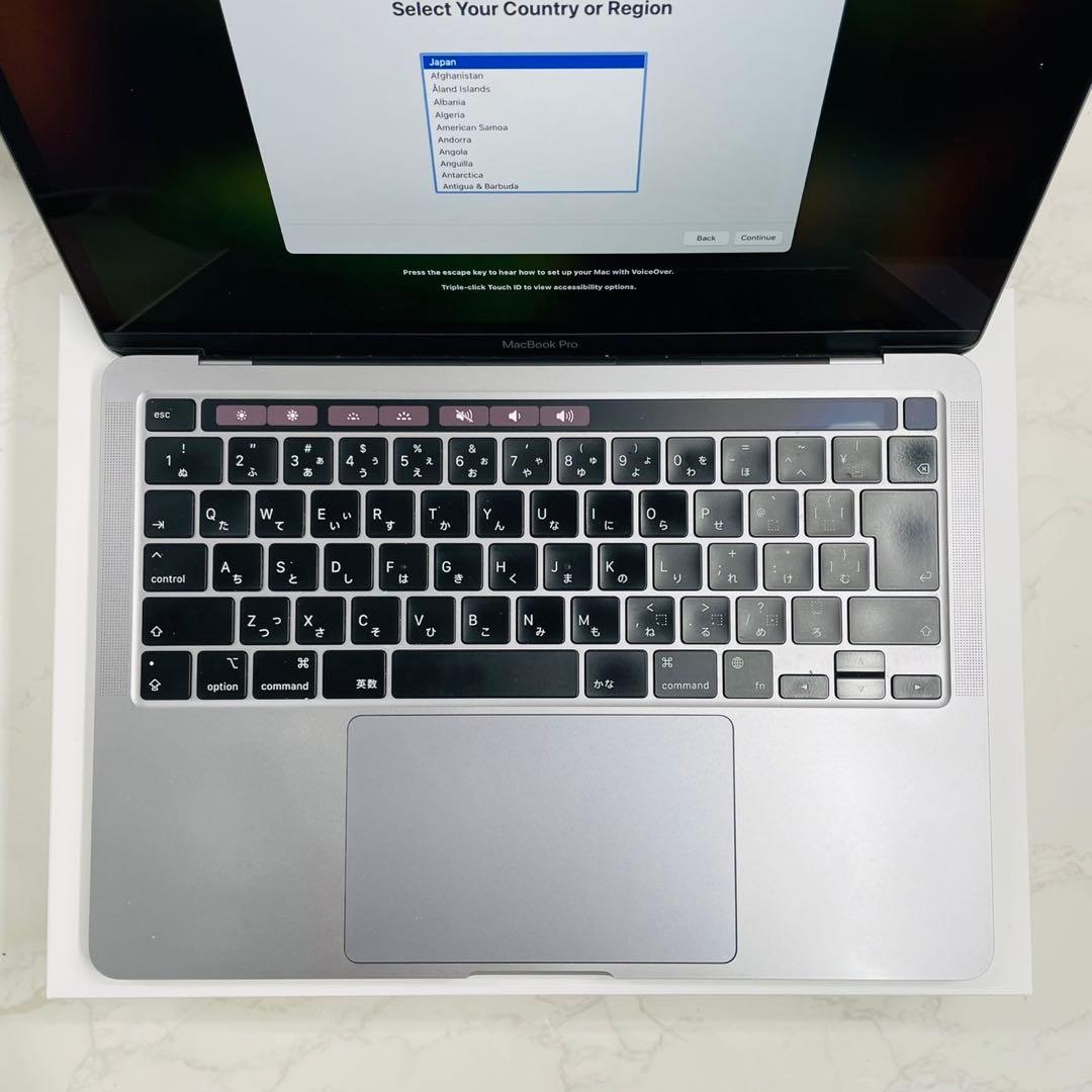 MacBookPro 13インチ 2020 M1 8GB 512GB　7975